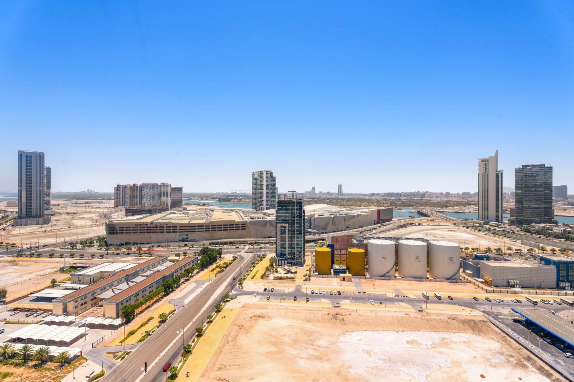 Silkhaus Chic 2 Bdr Near Reem Mall Apartment